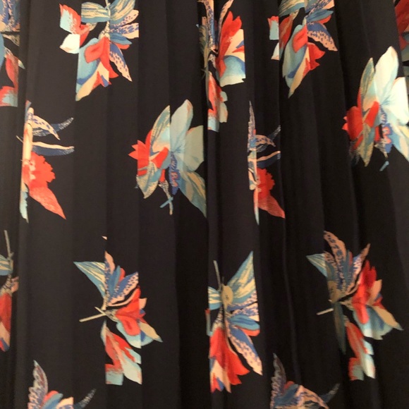 Floral Skirt - Picture 2 of 3